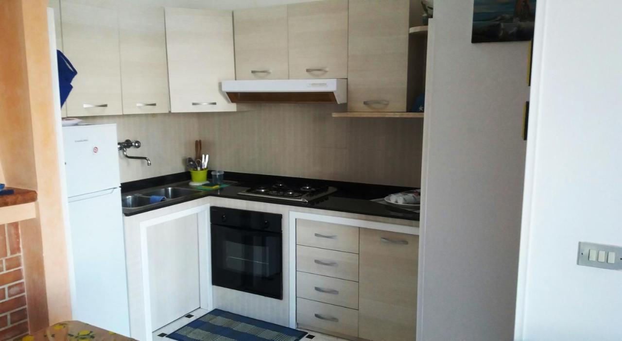 Appartamento Indipendente Nardy-Ros Torre dell'Orso Dış mekan fotoğraf